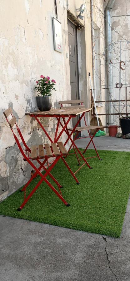 Cozy Studio And Standard Apartments In The Heart Of Oldtown Vilnius Exterior photo